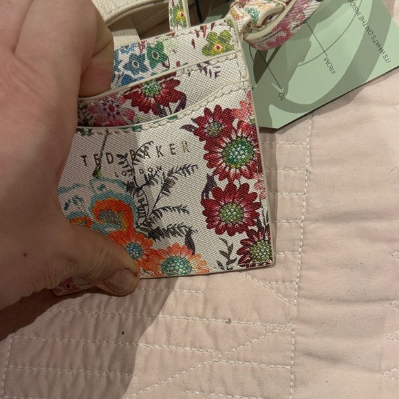 Ted Baker London Cream Tote with Floral Accent card wallet - Picture 9 of 12